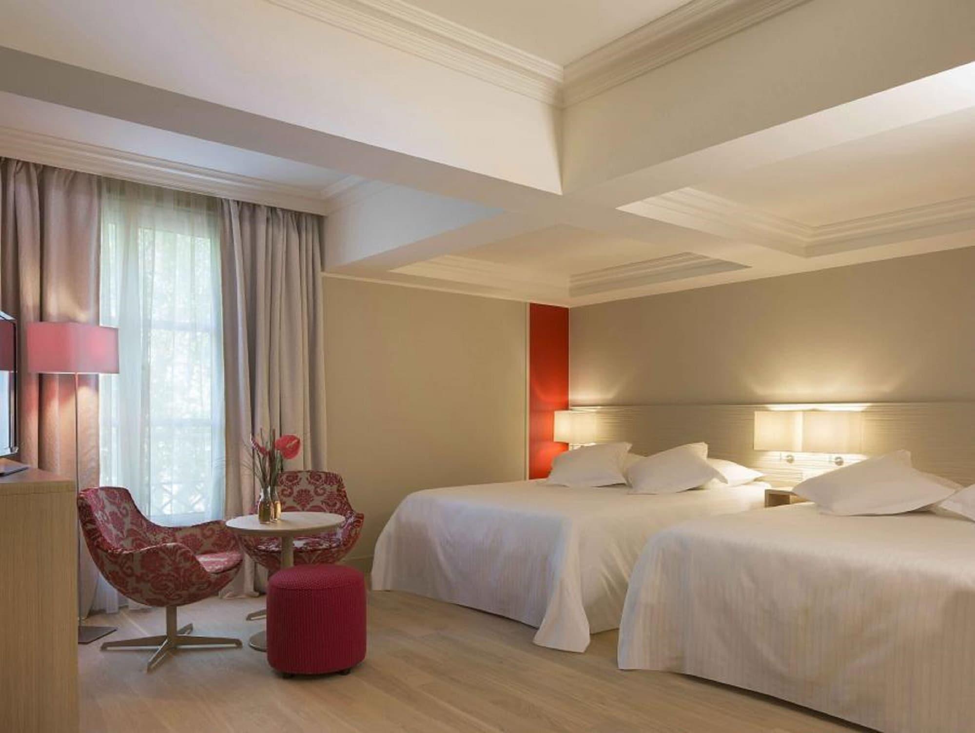 Hotel & Spa Oceania L'Univers Tours Exterior photo